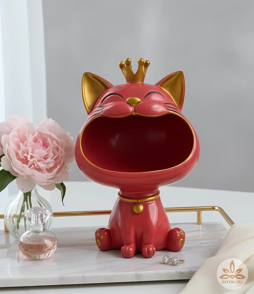 Royal Cat Storage Showpiece