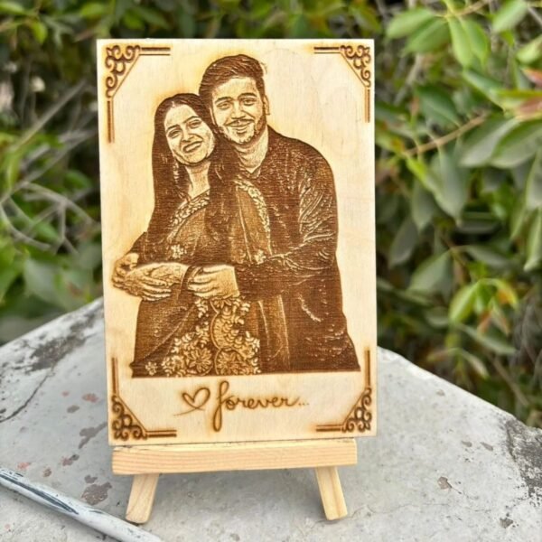 Wood photo engraving on an easel stand